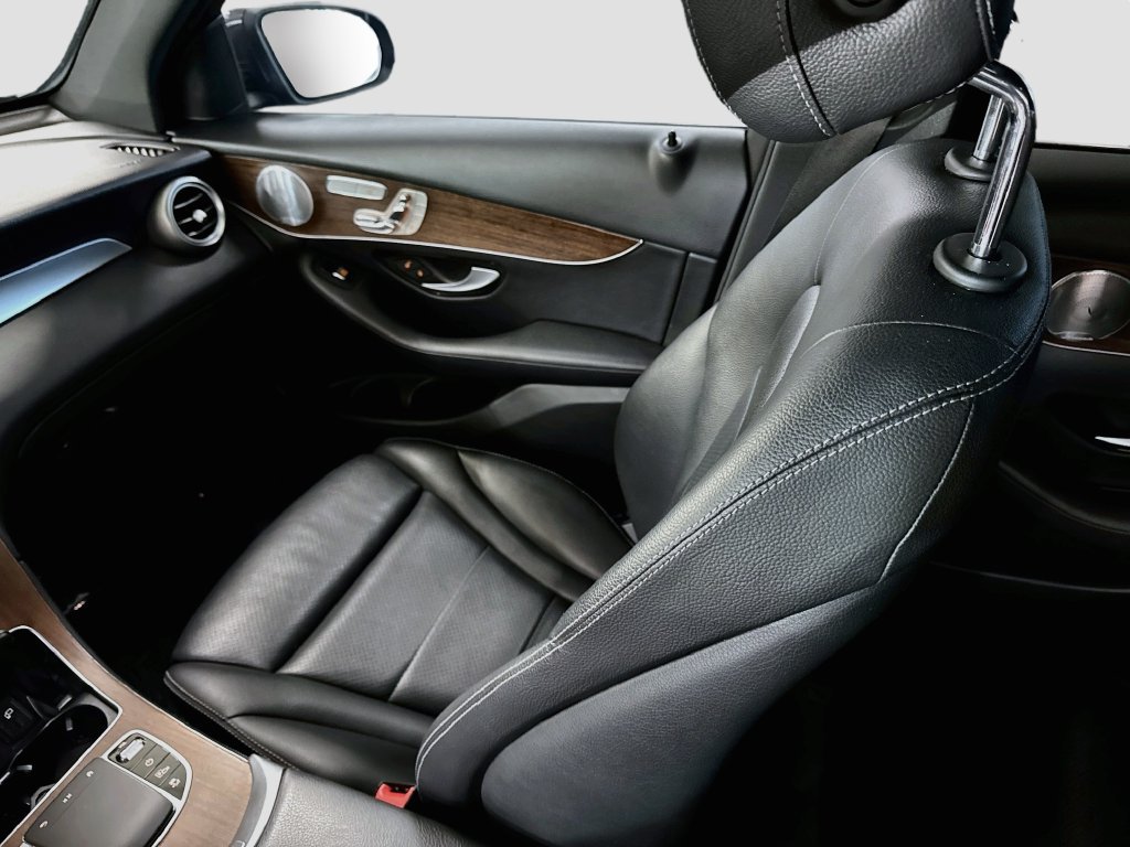 Certified 2020 Mercedes-Benz GLC 300 4MATIC image 27