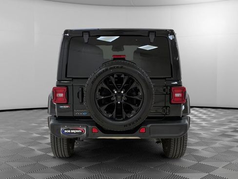 Used 2025 Jeep Wrangler Unlimited Sahara w/ Safety Group AWD/4WD image 4