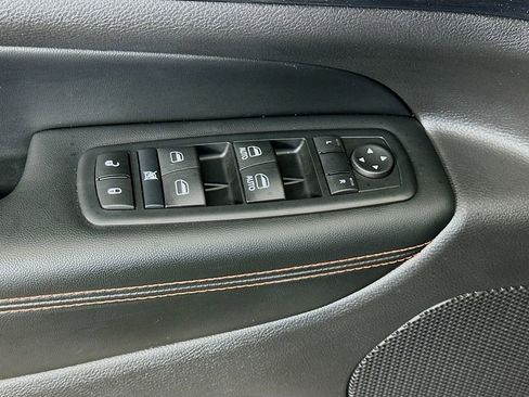 Used 2017 Jeep Grand Cherokee Laredo 75th Anniversary RWD image 17