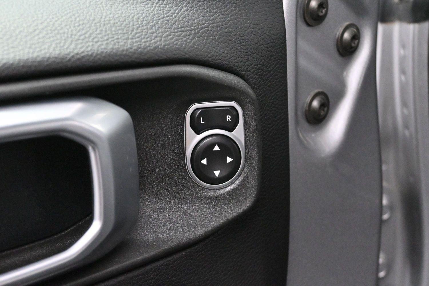 Used 2020 Jeep Wrangler Unlimited Rubicon AWD/4WD image 10