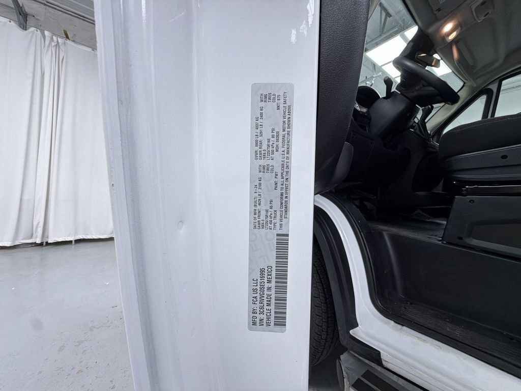 Used 2025 RAM ProMaster 2500 w/ U-Haul Equipment Group FWD image 15