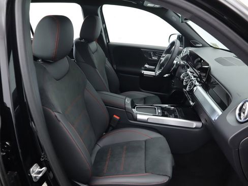 Certified 2025 Mercedes-Benz GLB 35 AMG 4MATIC image 20