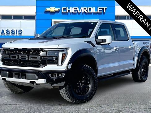 Used 2025 Ford F150 Raptor image 3
