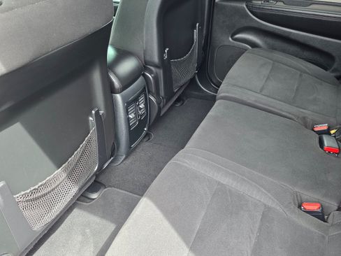 Used 2019 Dodge Durango SXT AWD/4WD image 22