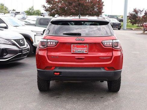 Used 2025 Jeep Compass Trailhawk AWD/4WD image 6