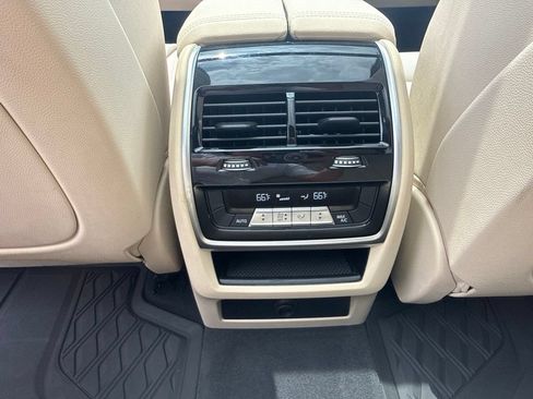 Used 2022 BMW X5 sDrive40i w/ Premium Package RWD image 22