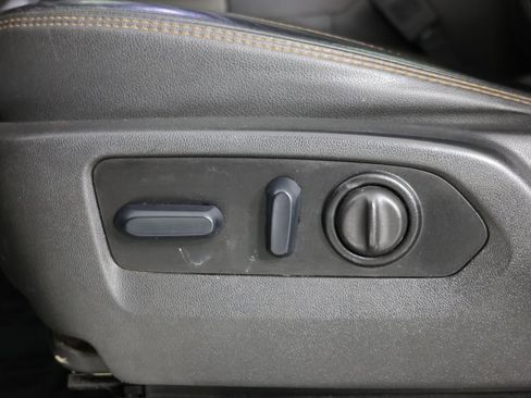 Used 2023 GMC Sierra 2500 AT4 w/ AT4 Preferred Package image 24