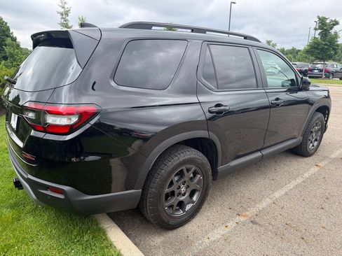 Used 2020 Honda Pilot Touring image 5
