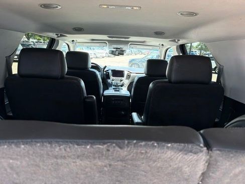 Used 2019 Chevrolet Tahoe LT AWD/4WD image 18