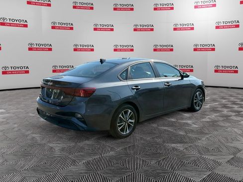 Used 2024 Kia Forte LXS FWD image 5