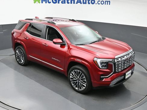 Used 2026 GMC Terrain Denali w/ LPO, Floor Liner Package AWD/4WD image 3