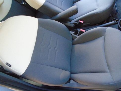 Used 2013 FIAT 500 Pop image 17