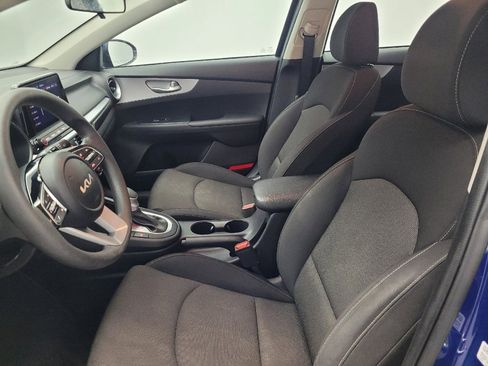 Used 2023 Kia Forte LXS image 17