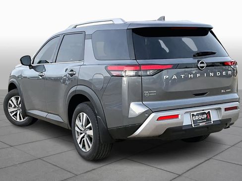 New 2025 Nissan Pathfinder SL image 11