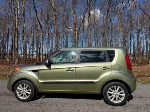 Used 2012 Kia Soul + image 2