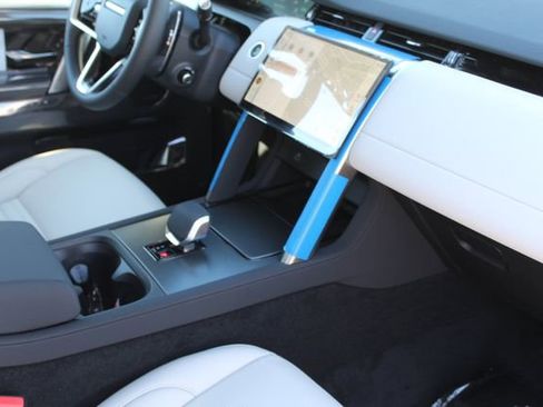 New 2025 Land Rover Discovery Sport S image 22