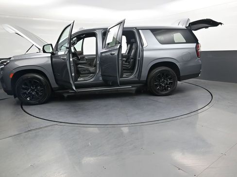 Used 2021 Chevrolet Suburban Premier w/ Premium Package image 50