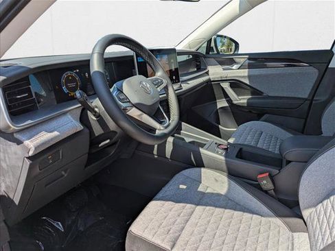 New 2025 Volkswagen Tiguan S image 21