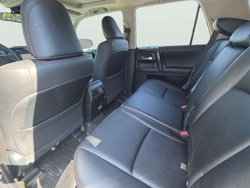 Used 2021 Toyota 4Runner TRD Off-Road Premium w/ Moonroof Package AWD/4WD image 11