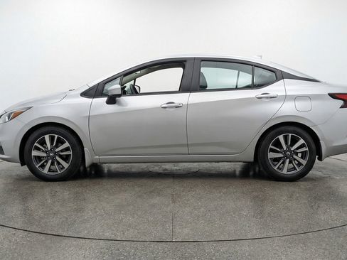 Used 2025 Nissan Versa SV FWD image 5
