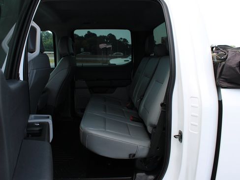 Used 2025 Ford F350 XL AWD/4WD image 23