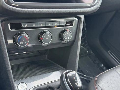 Used 2024 Volkswagen Tiguan Wolfsburg Edition image 15