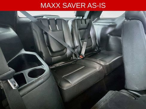 Used 2019 Ford Explorer XLT w/ Equipment Group 202A FWD image 16