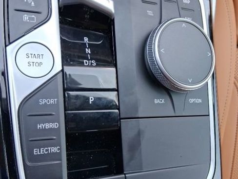 Used 2024 BMW 330e w/ Convenience Package RWD image 12