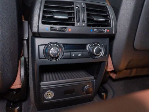 Used 2013 BMW X5 xDrive35i image 21