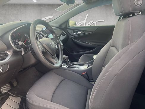 Used 2021 Chevrolet Malibu LS FWD image 19