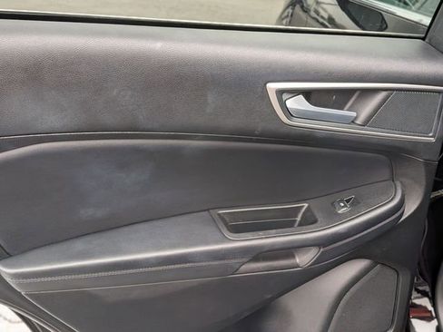 Used 2024 Ford Edge SEL image 26