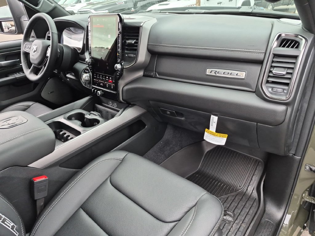 New 2027 RAM 1500 Rebel w/ Rebel Level 2 Equipment Group AWD/4WD image 17