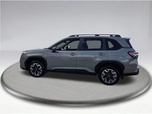 Certified 2025 Subaru Forester Premium AWD/4WD image 18
