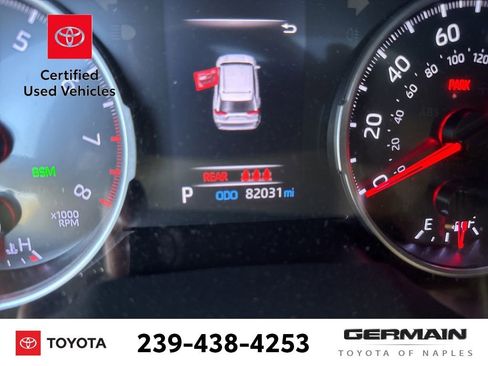 Used 2021 Toyota RAV4 XLE Premium image 21
