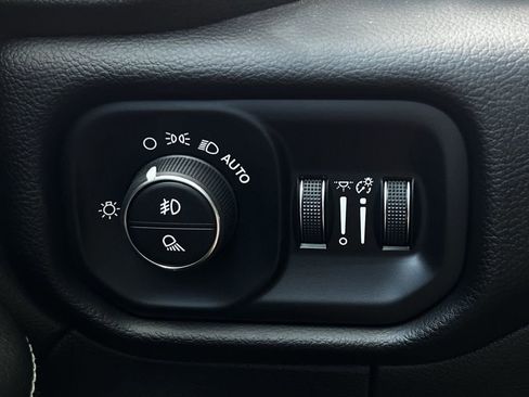 Used 2025 RAM 3500 Laramie w/ Night Edition AWD/4WD image 27