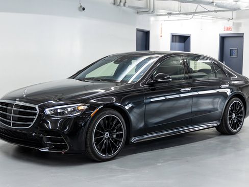 Used 2025 Mercedes-Benz S 580 4MATIC Sedan image 1