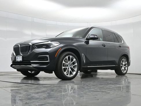 Used 2023 BMW X5 xDrive40i AWD/4WD image 52