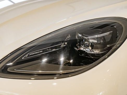 New 2026 Porsche Macan image 34