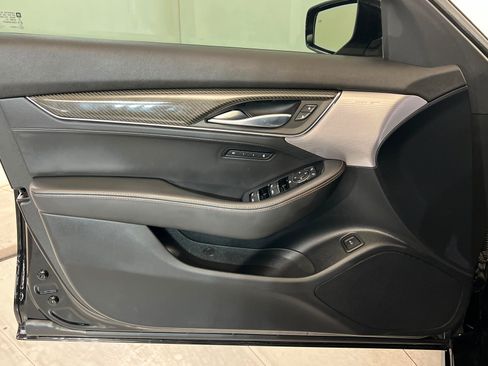 Used 2020 Cadillac CT5 V w/ Premium Package RWD image 15