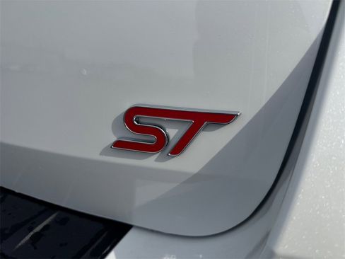 New 2026 Ford Explorer ST w/ Sun And Sound Package image 24