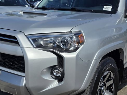 Used 2024 Toyota 4Runner TRD Off-Road Premium image 8