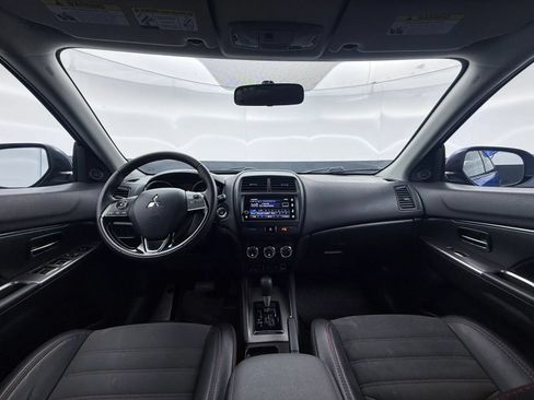Used 2018 Mitsubishi Outlander Sport SE AWD/4WD image 26