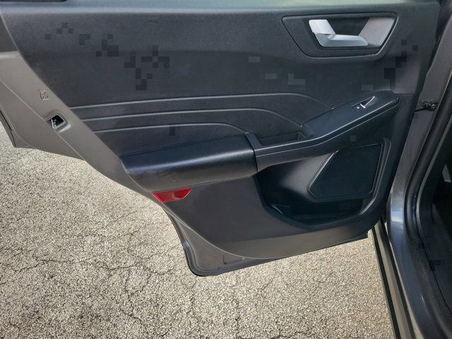 Used 2025 Ford Escape ST-Line FWD image 13