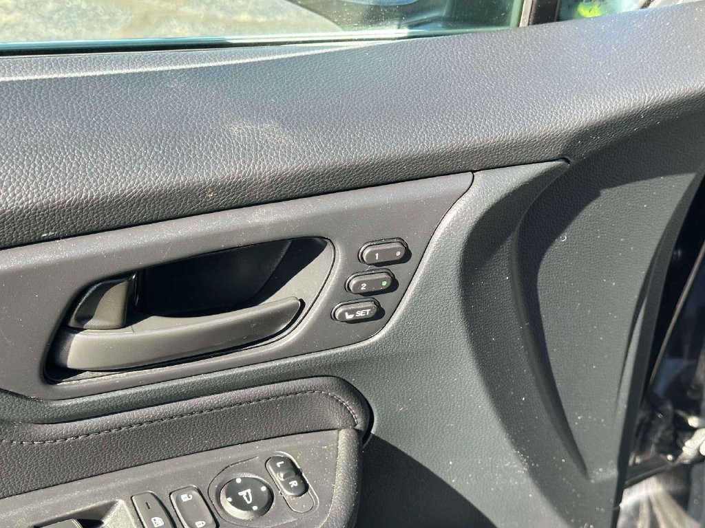 Used 2023 Honda Odyssey Sport image 18