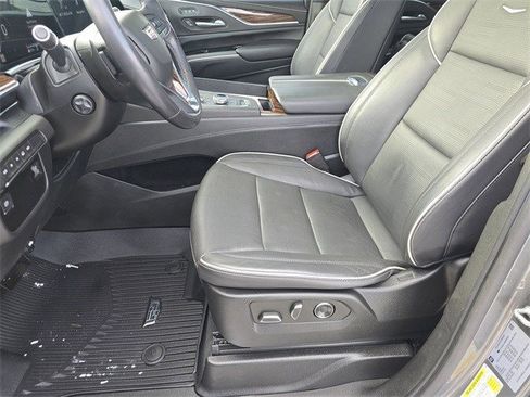 Used 2021 Cadillac Escalade ESV Premium Luxury image 19