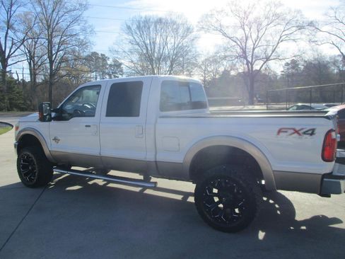 Used 2013 Ford F350 Lariat w/ FX4 Off Road Pkg image 9