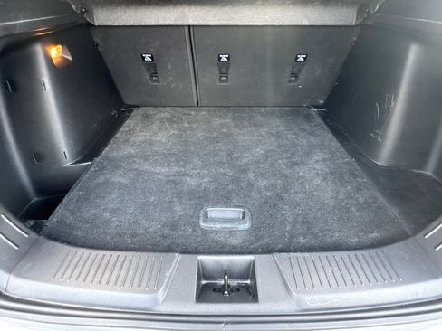 Used 2025 Chevrolet Trax LT FWD image 18