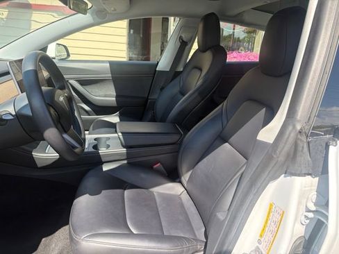 Used 2021 Tesla Model 3 Standard Range Plus RWD image 14