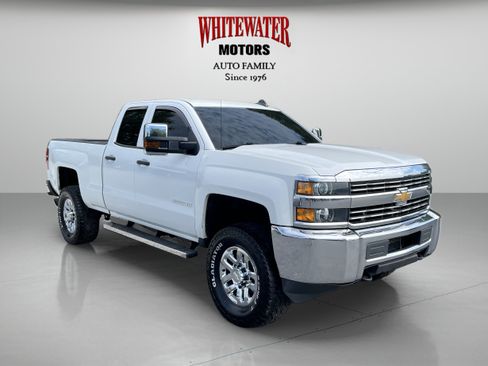 Used 2017 Chevrolet Silverado 2500 W/T w/ Snow Plow Prep Package AWD/4WD image 7