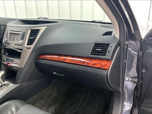 Used 2012 Subaru Outback 2.5i Limited w/ Moonroof Pkg AWD/4WD image 18